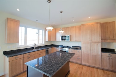 101 Langdon St unit 3, Portsmouth, NH 03801 - photo 5