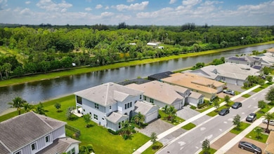 15866 Orchard Dr, Loxahatchee, FL 33470 - photo 5