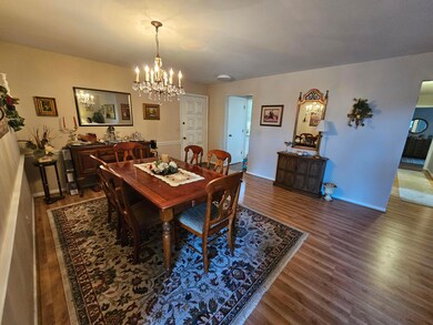 4260Chaucer (4)