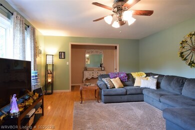 1900 W Shawntel Smith Blvd, Muldrow, OK 74948 - photo 2