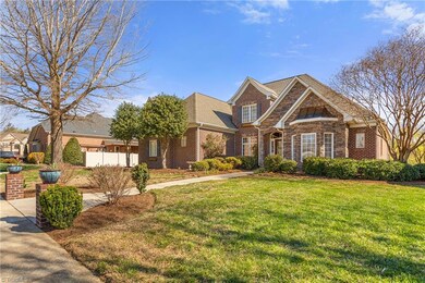 4386 Ashton Oaks Ct, High Point, NC 27265 - photo 3