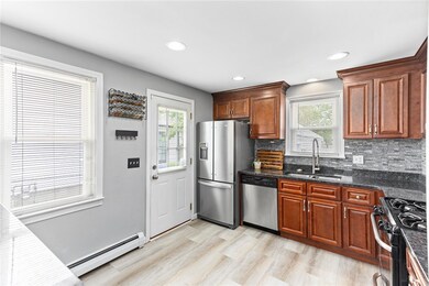 46 Lindesta Rd, Pawtucket, RI 02861 - photo 7