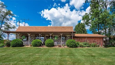 View of front of house featuring a front yard