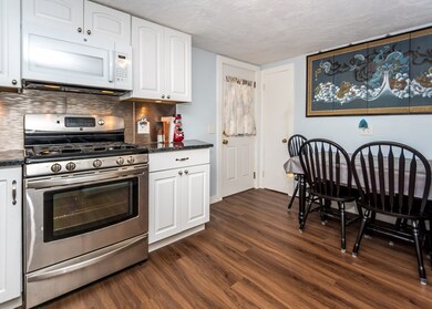 32 Wamsutta Ave, Waltham, MA 02451 - photo 6