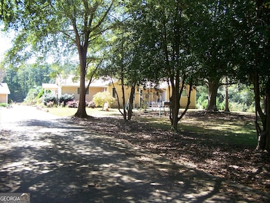 FRONT VIEW MAIN HOME