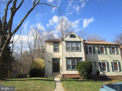 7932 Forest Path Way, Springfield, VA 22153 - photo 2