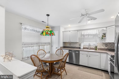 64 Maple Leaf Cir, Sewell, NJ 08080 - photo 6