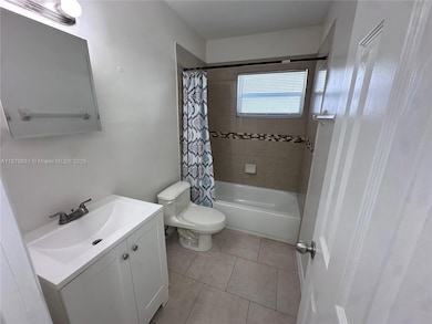 16150 NE 19th Ct unit 4, North Miami Beach, FL 33162 - photo 5