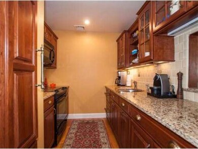 The Mariner Condominiums unit 416, Boston, MA 02109 - photo 6