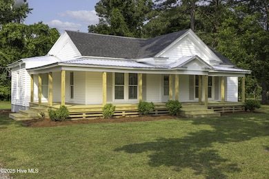 502 Sterlingworth St-03