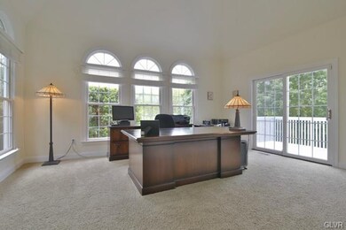 4867 Harvest Ln, Zionsville, PA 18092 - photo 7