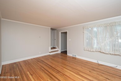 9 Jermain St, Albany, NY 12206 - photo 4