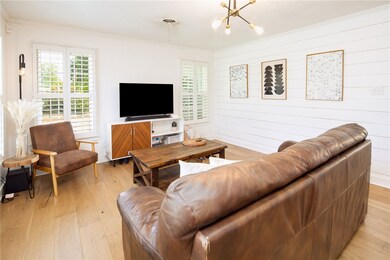 833 Enfield St, Bryan, TX 77802 - photo 6