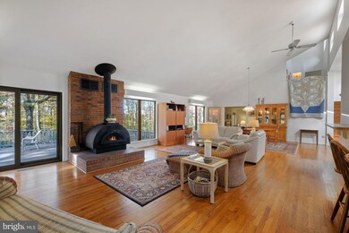 23212 Peach Tree Rd, Clarksburg, MD 20871 - photo 3