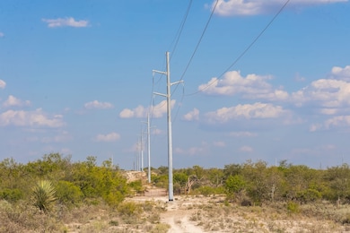 2212 Lausen Ln, Del Rio, TX 78840 - photo 2