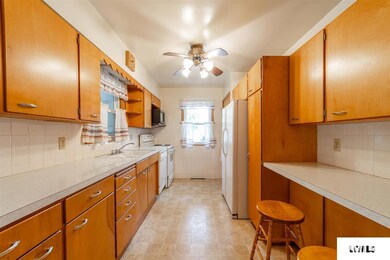 330 Williamette Ave, Lincoln, IL 62656 - photo 7