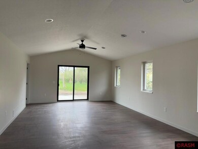 2304 Lake Ave, New Ulm, MN 56073 - photo 2