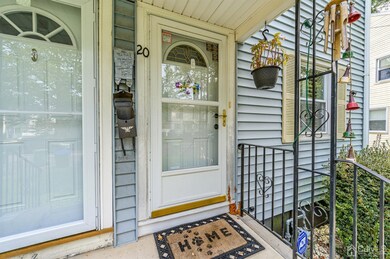 20 Macarthur Dr, Edison, NJ 08837 - photo 2