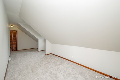 28620 Laurel Dr, Naperville, IL 60564 - photo 2