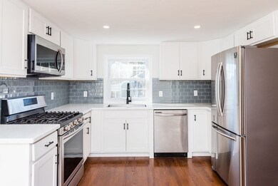 37 Shawnee Rd, Pepperell, MA 01463 - photo 4