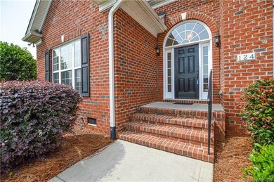 124 Postell Dr, Statesville, NC 28625 - photo 2