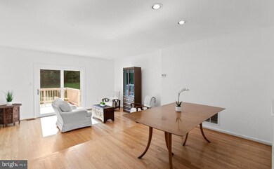 18844 Mcfarlin Dr, Germantown, MD 20874 - photo 6