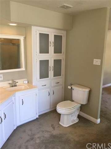 Master bathroom extra cabinetry !