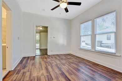 1509 N Broughton St, Sherman, TX 75090 - photo 7