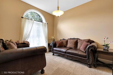 10219 California St, Crown Point, IN 46307 - photo 5