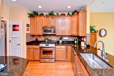 7275 Pebble Creek Dr, Elkridge, MD 21075 - photo 3