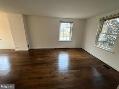 4654 36th St S unit B, Arlington, VA 22206 - photo 3