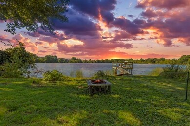 27R Glenmore St, Springfield, MA 01129 - photo 2