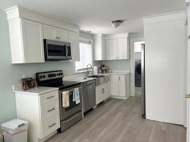 198 S Main St, Rochester, NH 03867 - photo 2