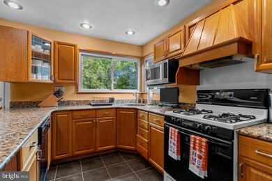 102 Waverly Ave, Mount Laurel, NJ 08054 - photo 7