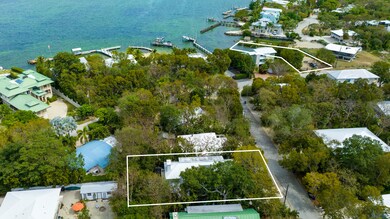 Near bayfront Homeowners Park