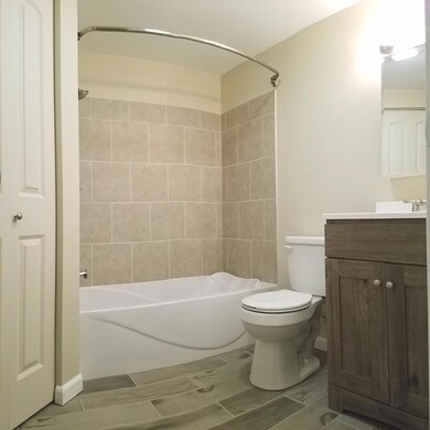 13 Master Bath