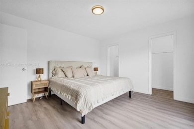 13210 Memorial Hwy unit 103, Miami, FL 33161 - photo 3