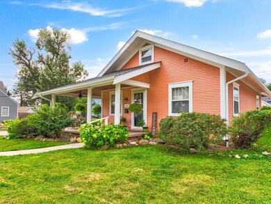 1701 Maple Dr NW, Cedar Rapids, IA 52405 - photo 2