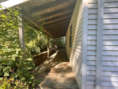 269 W Main St, Newport, VT 05855 - photo 2