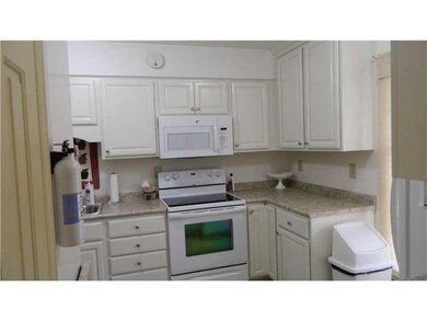 667 Georgetowne Village, Indiana, PA 15701 - photo 2