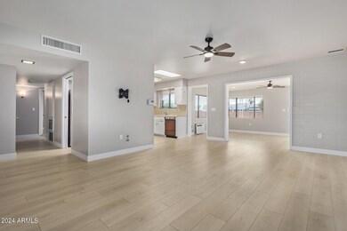 9908 W Crosby Cir N, Sun City, AZ 85351 - photo 7