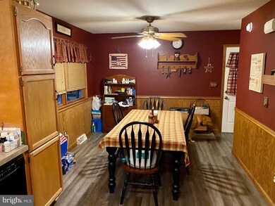 3019 Marion St, Reading, PA 19605 - photo 2