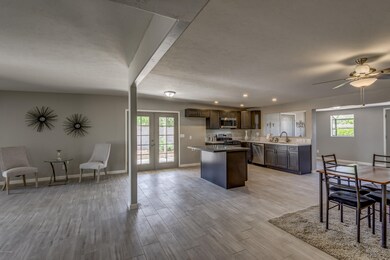 9421 E Deer Trail Pl__037