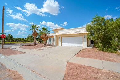 14301 Desert Shadow Dr, Horizon City, TX 79928 - photo 4