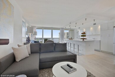 06 Family Room