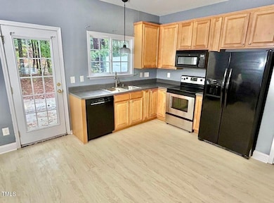 33 Sharpstone Ln, Durham, NC 27703 - photo 7