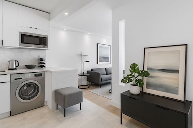 1550 N Lake Shore Dr unit 25E, Chicago, IL 60610 - photo 3