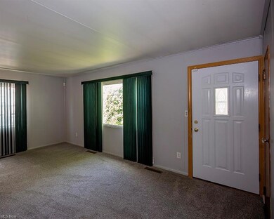 2904 Riverview Ln, Lorain, OH 44055 - photo 5