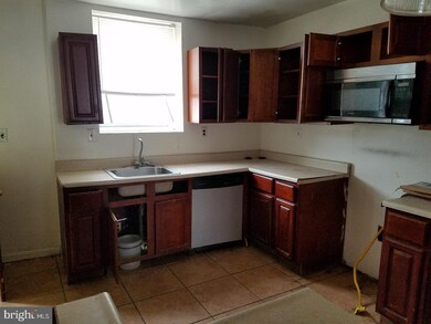 415 Chestnut St, Darby, PA 19023 - photo 4