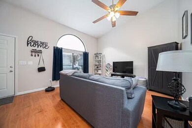 3246 Bluhm Ct, Columbus, OH 43223 - photo 7